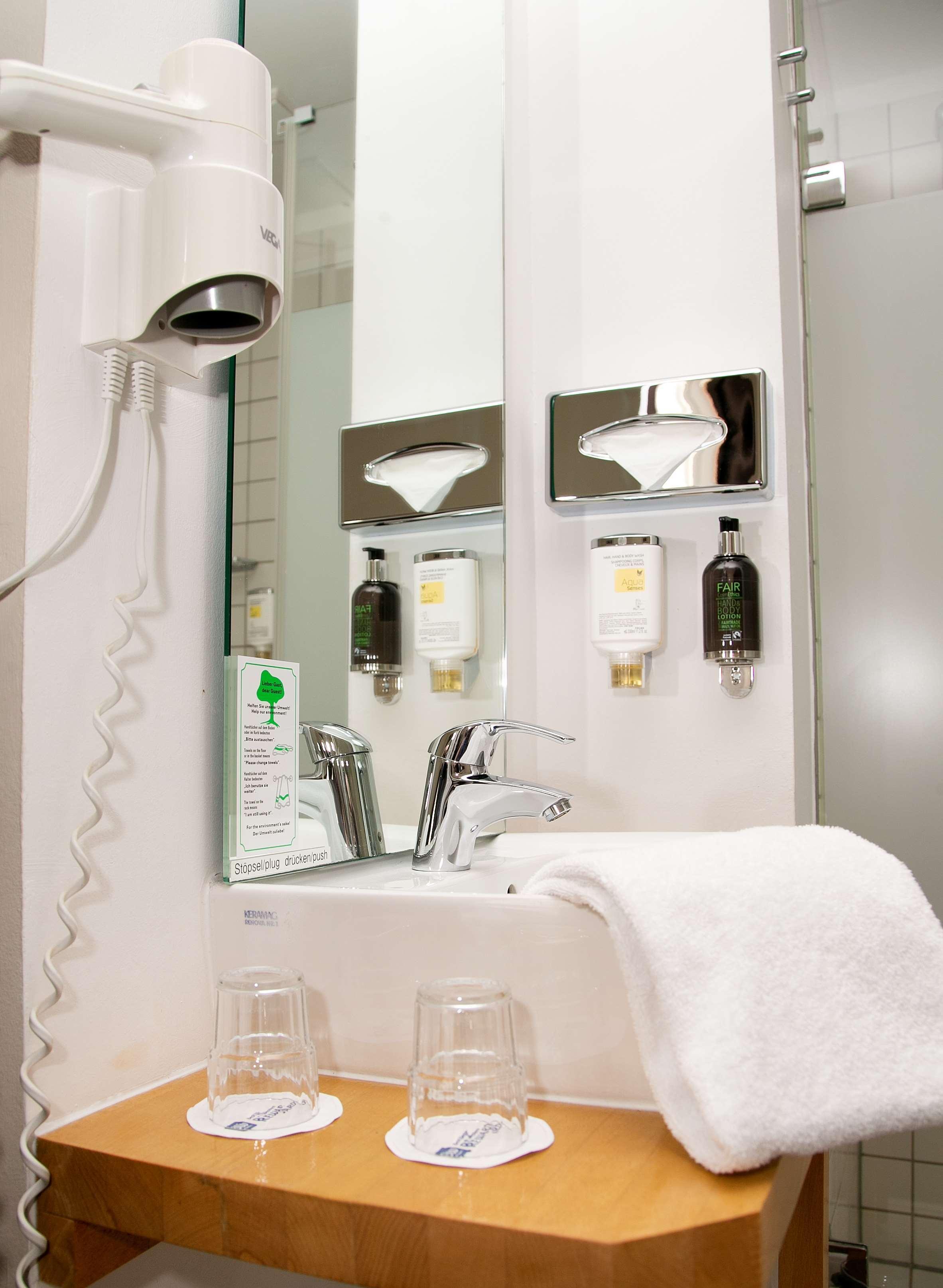 B&B Hotel Berlin-Mitte Dış mekan fotoğraf