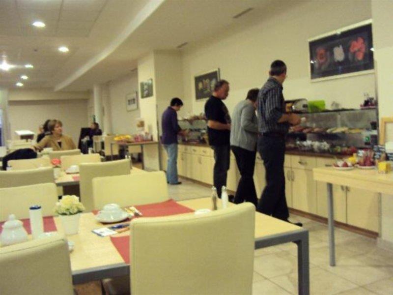 B&B Hotel Berlin-Mitte Dış mekan fotoğraf