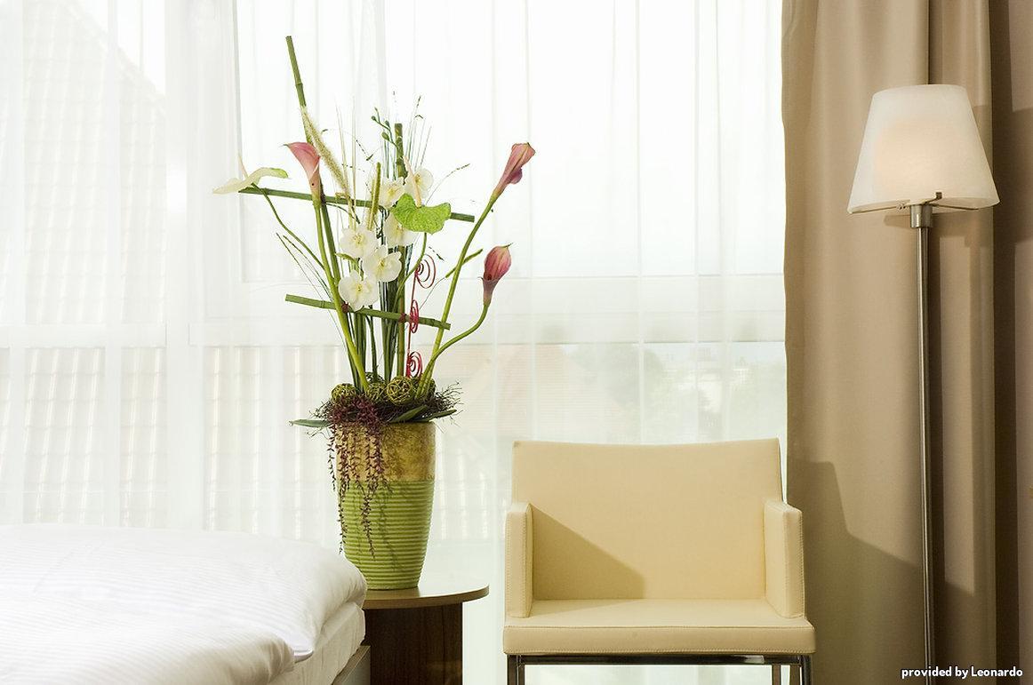 B&B Hotel Berlin-Mitte Dış mekan fotoğraf