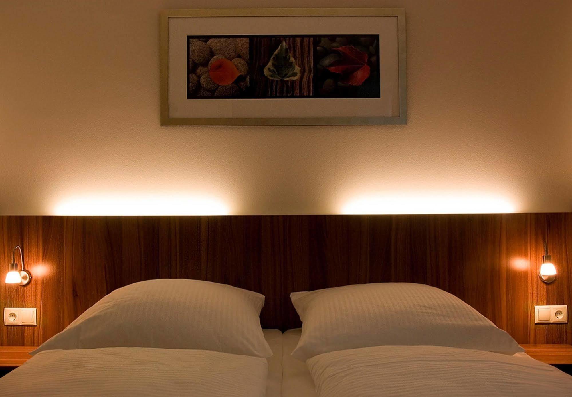 B&B Hotel Berlin-Mitte Dış mekan fotoğraf